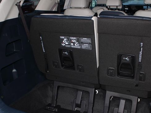 New 2026 Kia Carnival EX image 9