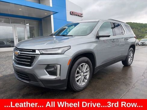 Used 2023 Chevrolet Traverse LT AWD/4WD image 1