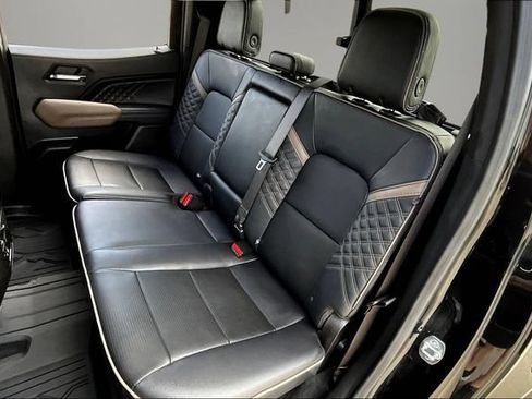 Used 2024 GMC Canyon Denali AWD/4WD image 23