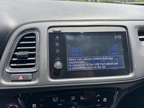 Used 2021 Honda HR-V EX-L image 17