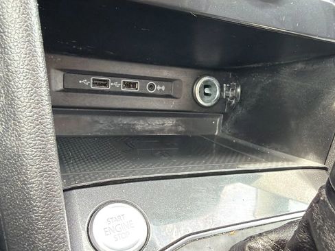 Used 2020 Volkswagen Tiguan SE AWD/4WD image 20