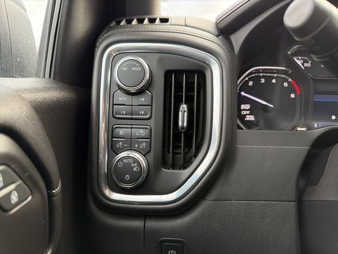 Used 2021 GMC Sierra 1500 Elevation image 22