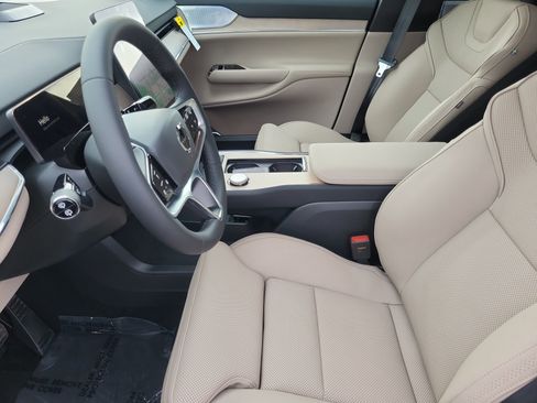 New 2025 Volvo EX90 Ultra image 9