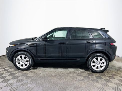 Used 2017 Land Rover Range Rover Evoque SE image 5