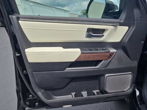 Used 2022 Toyota Tundra Capstone AWD/4WD image 19