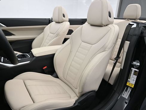 Used 2024 BMW M440i Convertible RWD image 5