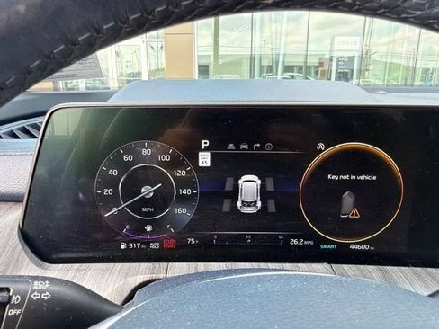Used 2023 Kia Telluride SX AWD/4WD image 2