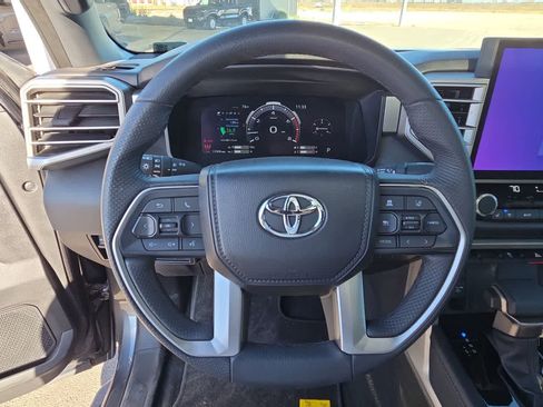Used 2025 Toyota Tundra Limited image 19