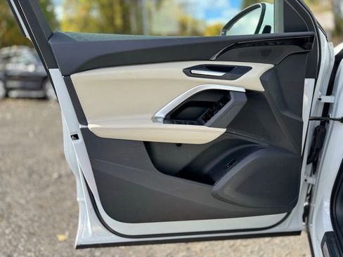 New 2025 Audi Q5 Premium image 11