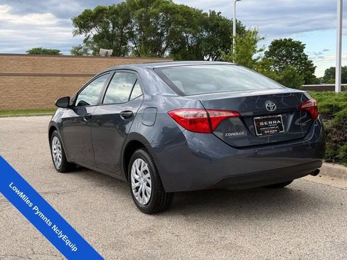 Used 2018 Toyota Corolla LE FWD image 5