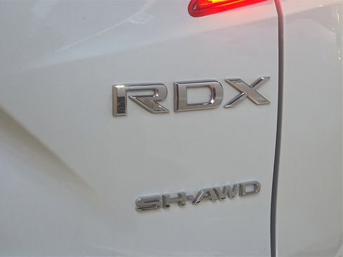 Used 2022 Acura RDX AWD w/ Advance Package image 11