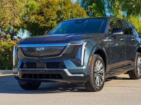 New 2026 Cadillac Escalade IQ Luxury 1 AWD/4WD image 2