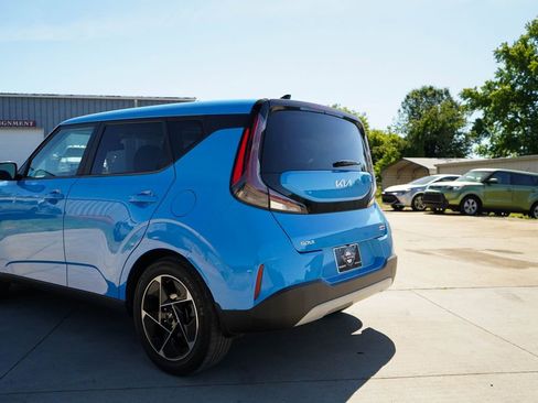 Used 2023 Kia Soul EX FWD image 22