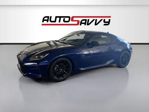 Used 2023 Toyota GR86 Premium RWD image 3