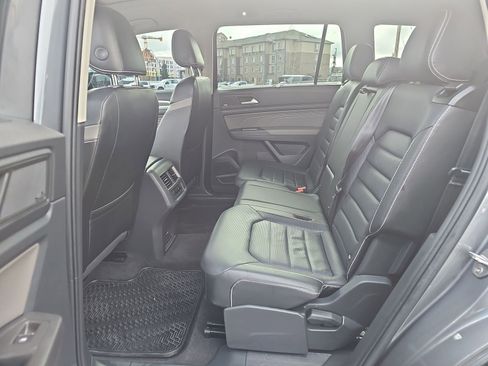 Used 2022 Volkswagen Atlas SEL Premium AWD/4WD image 14