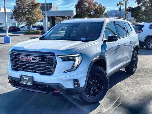 New 2026 GMC Acadia AT4 w/ Luxury Package image 10