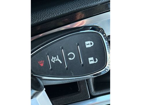 Certified 2024 Chevrolet Equinox Premier AWD/4WD image 36