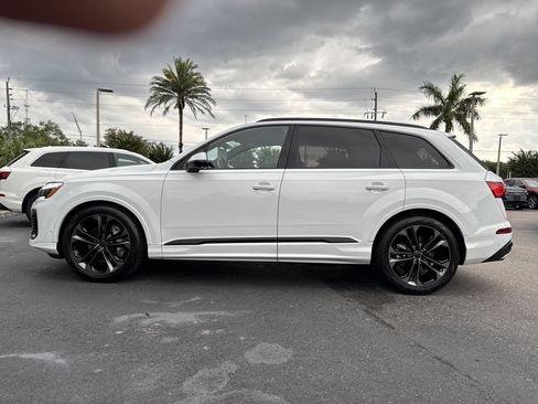 Used 2026 Audi Q7 3.0T Premium Plus w/ Premium Plus Package AWD/4WD image 7