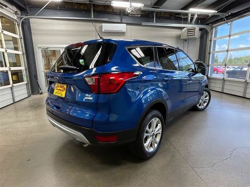 Used 2019 Ford Escape SE FWD image 5