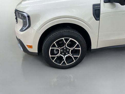 Used 2025 Ford Maverick Lariat AWD/4WD image 30