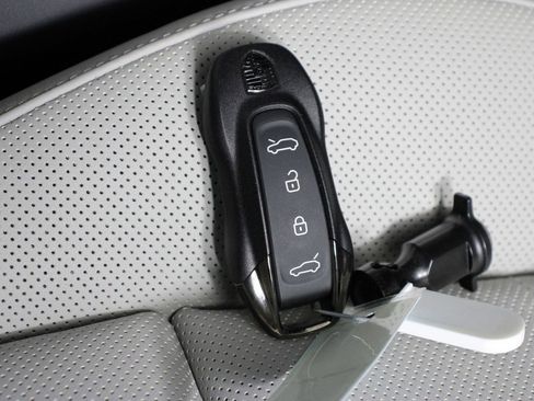 New 2025 Porsche Macan Turbo Electric image 23