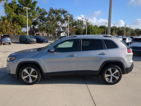 Used 2020 Jeep Cherokee Limited image 7