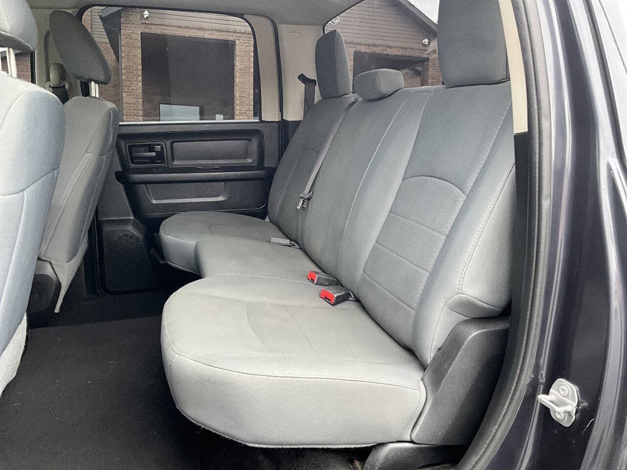 Used 2017 RAM 1500 ST w/ SXT Appearance Group AWD/4WD image 22