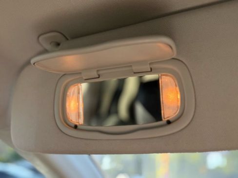 Used 2022 Chrysler Pacifica Touring-L w/ Uconnect Theater Family Group FWD image 37