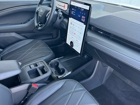 Used 2025 Ford Mustang Mach-E Select w/ Comfort Package Lite RWD image 17