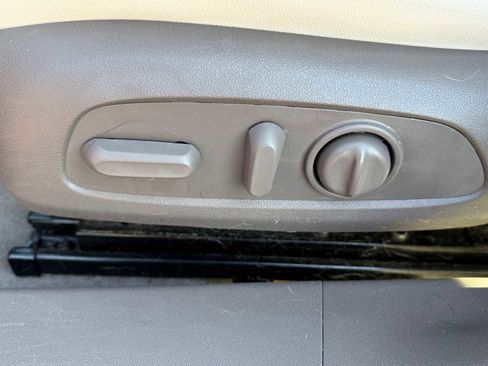 Used 2022 Chevrolet Malibu LT w/ Leather Package image 15