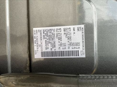 Used 2024 Nissan Pathfinder SL w/ SL Premium Package FWD image 21