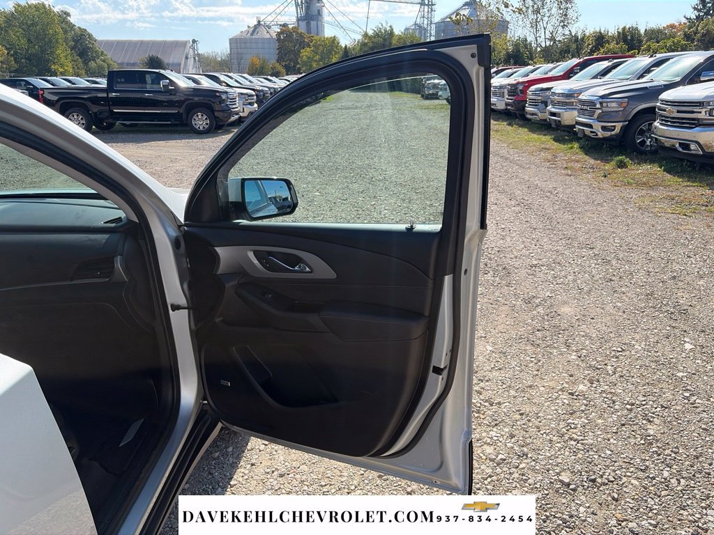 Used 2020 Chevrolet Traverse RS w/ LPO, Floor Liner Package AWD/4WD image 26
