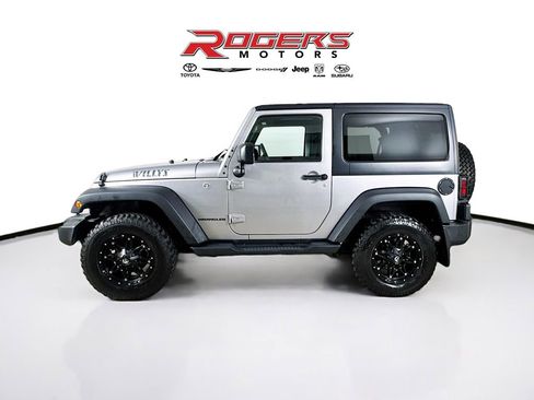 Used 2017 Jeep Wrangler Sport AWD/4WD image 4
