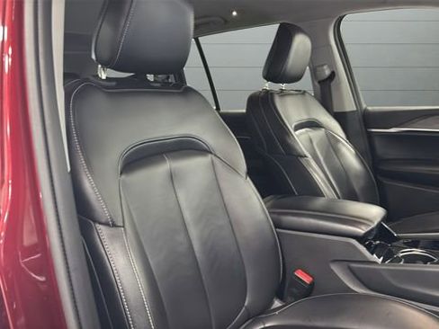 Used 2023 Jeep Grand Cherokee Limited image 21