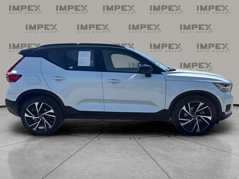 Used 2021 Volvo XC40 T5 R-Design w/ Advanced Package AWD/4WD image 6