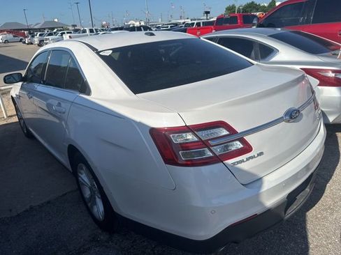 Used 2014 Ford Taurus SEL w/ Equipment Group 201A FWD image 6