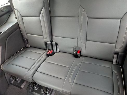 Used 2025 Chevrolet Tahoe Premier RWD image 31