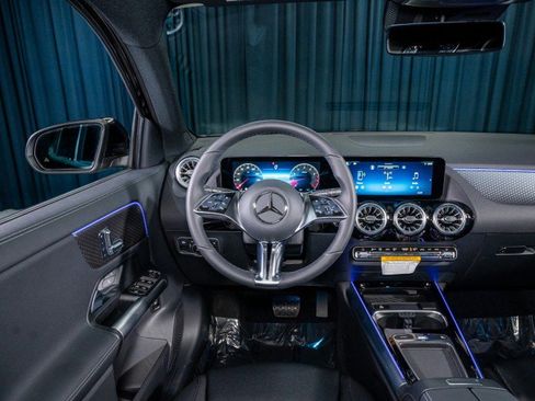 Certified 2025 Mercedes-Benz GLA 250 image 17