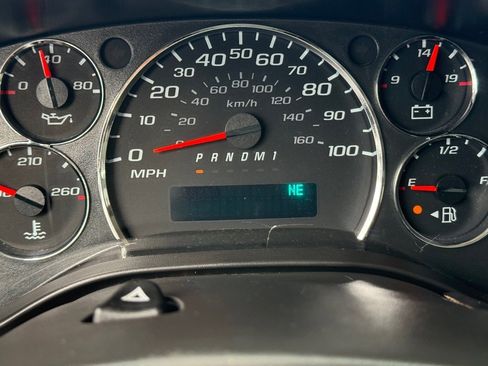 Used 2020 Chevrolet Express 3500 LT w/ LT Preferred Equipment Group image 15