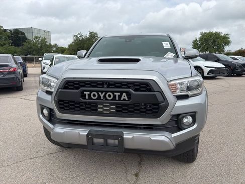 Used 2021 Toyota Tacoma TRD Sport w/ Advanced Technology Package image 2