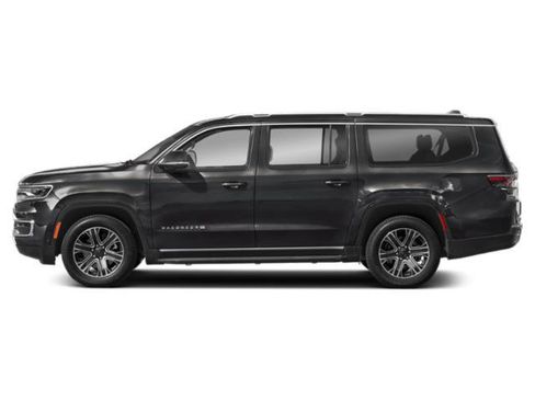 Used 2025 Jeep Wagoneer L Series II AWD/4WD image 3