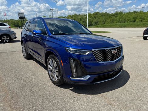 Used 2025 Cadillac XT6 Premium Luxury w/ Platinum Package image 7