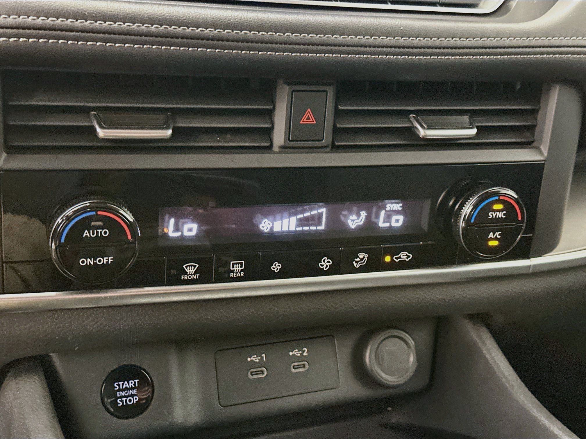 Used 2025 Nissan Rogue SV AWD/4WD image 23