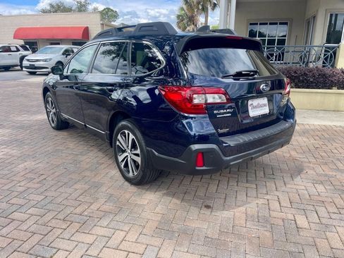 Used 2018 Subaru Outback 3.6R Limited AWD/4WD image 3