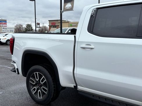 Used 2023 GMC Sierra 1500 AT4 w/ Technology Package image 3