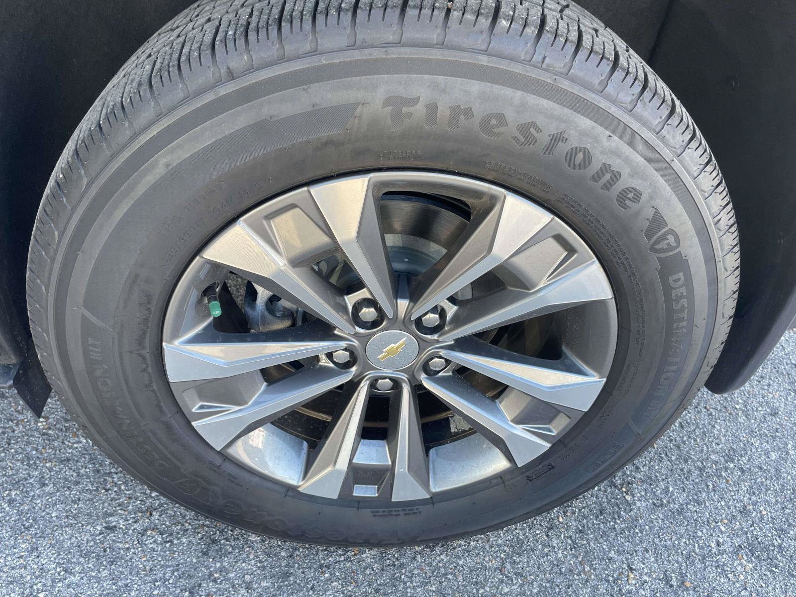 Used 2026 Chevrolet Equinox LT FWD image 9