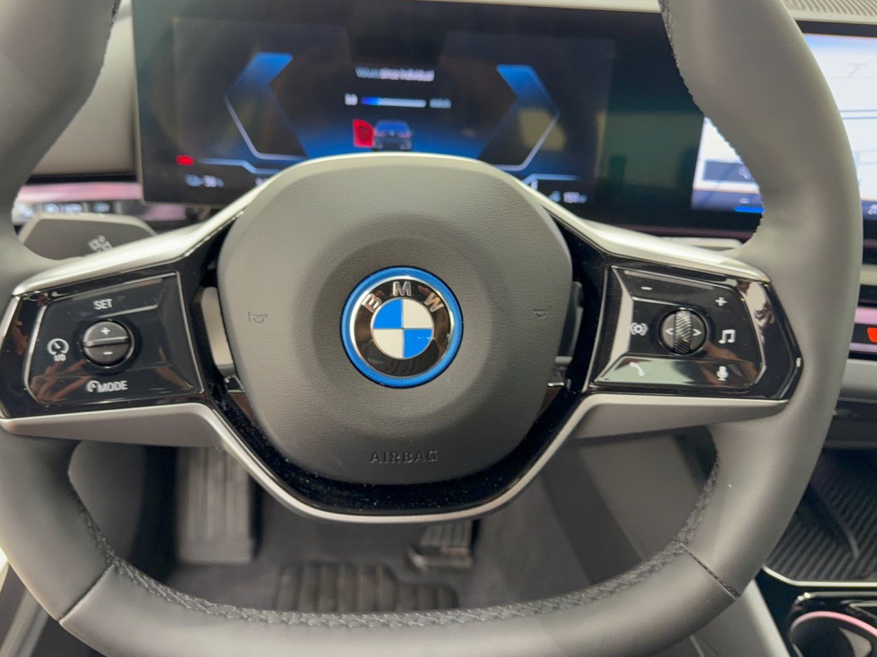 Certified 2025 BMW i5 eDrive40i w/ Premium Package RWD image 10