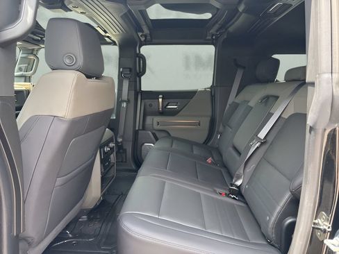 Used 2025 GMC Hummer EV 3X AWD/4WD image 26