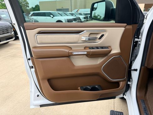 Used 2021 RAM 1500 Laramie w/ Laramie Southwest Edition AWD/4WD image 9