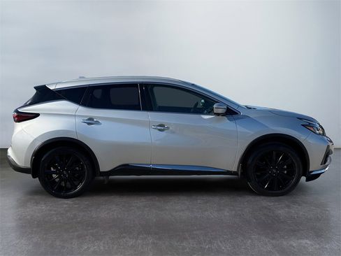 Used 2024 Nissan Murano Platinum w/ Cargo Package image 2